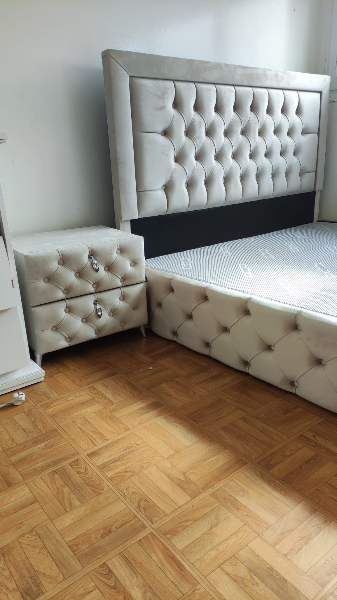 Chevet Capitonné en Velours - BEIGE